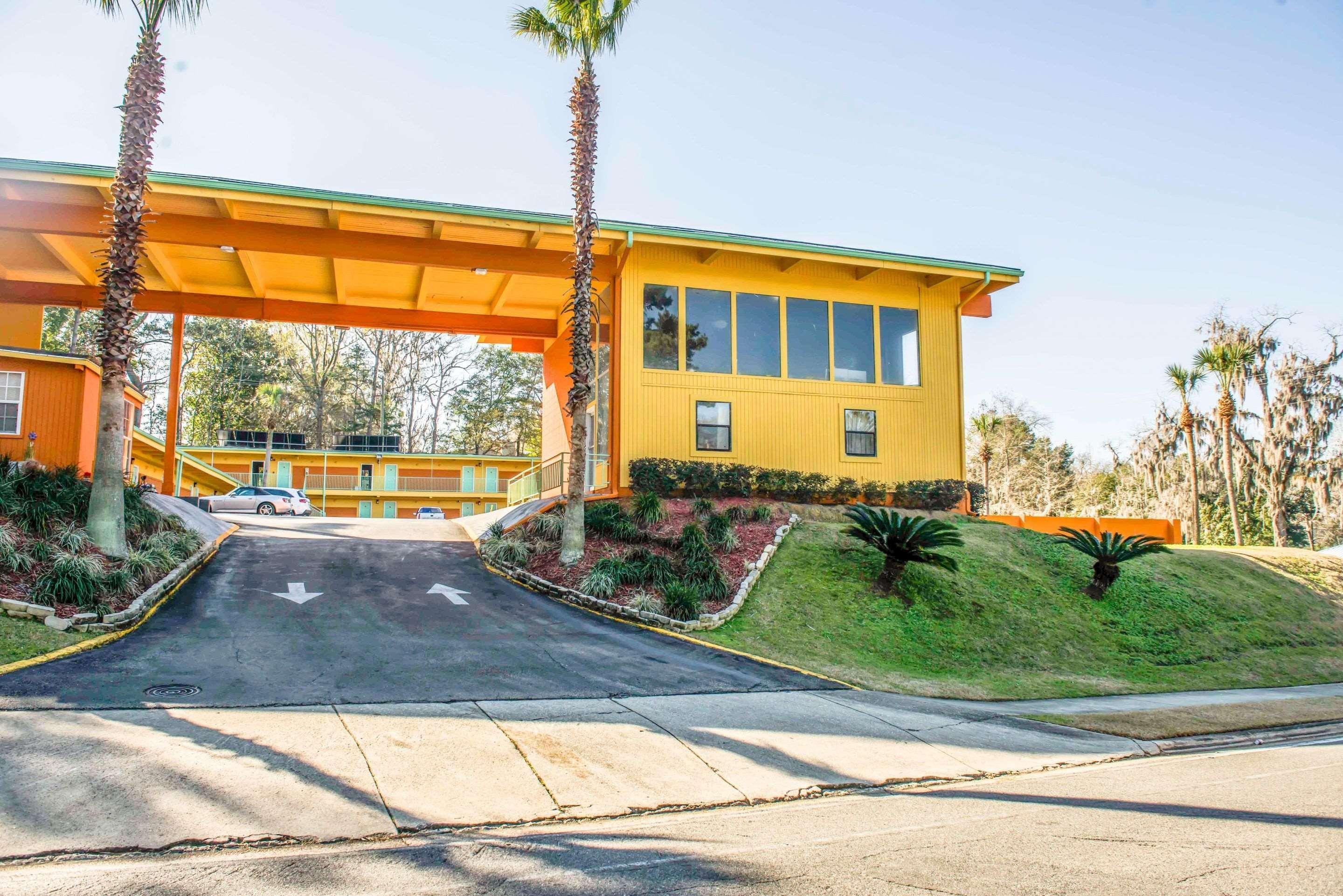 Econo Lodge Tallahassee Near Capital -University Exterior photo